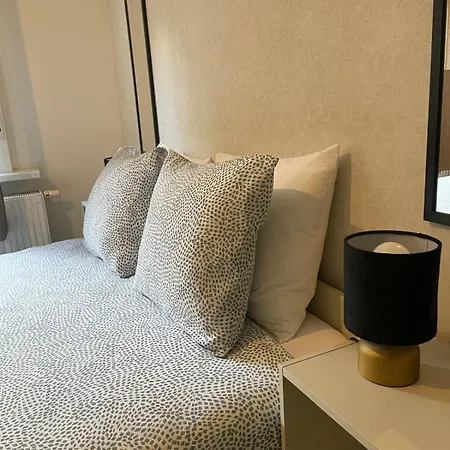 Modern With Garden In Antwerp, 15min From Center 아파트 *